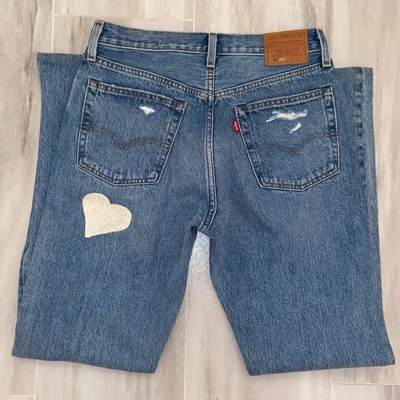 Levi’s 150 Yr. Ann. Selvedge Capital E 501, XOXO Collab., 28x30, EUC, $225 MSRP - Picture 3 of 13